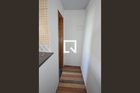 Kitnet/Studio para alugar com 1 quarto, 30m² em Jardim Olavo Bilac, Duque de Caxias