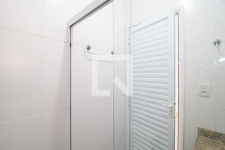Banheiro de kitnet/studio para alugar com 1 quarto, 38m² em Vila Maria Alta, São Paulo