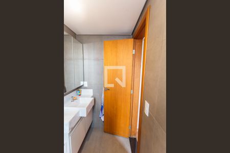 Apartamento para alugar com 70m², 1 quarto e 1 vaga Apartamento para alugar com 70m², 1 quarto e 1 vagaBanheiro da Suíte