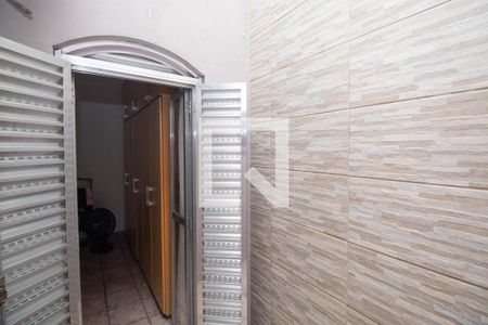 Casa à venda com 160m², 3 quartos e 2 vagas Casa à venda com 160m², 3 quartos e 2 vagasÁrea externa