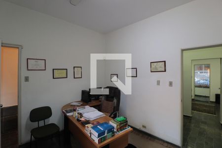 Casa à venda com 135m², 1 quarto e 2 vagasEscritório