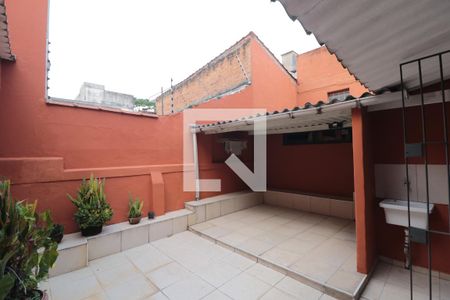 Casa à venda com 135m², 1 quarto e 2 vagasQuintal