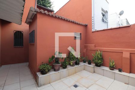 Casa à venda com 135m², 1 quarto e 2 vagasQuintal