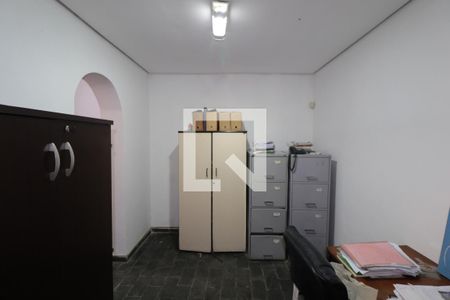 Casa à venda com 135m², 1 quarto e 2 vagasEscritório