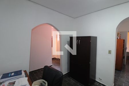 Casa à venda com 135m², 1 quarto e 2 vagasEscritório
