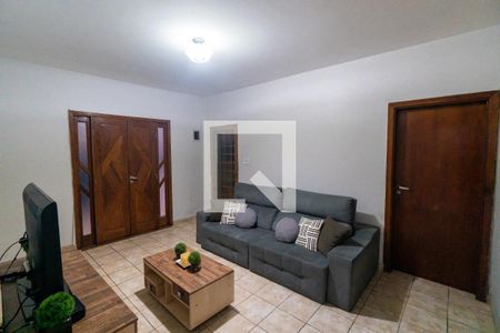 Casa à venda com 240m², 4 quartos e 3 vagasCasa 2 - Sala