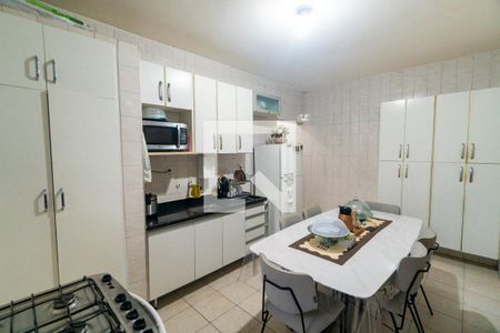 Casa à venda com 240m², 4 quartos e 3 vagasCasa 2 - Cozinha