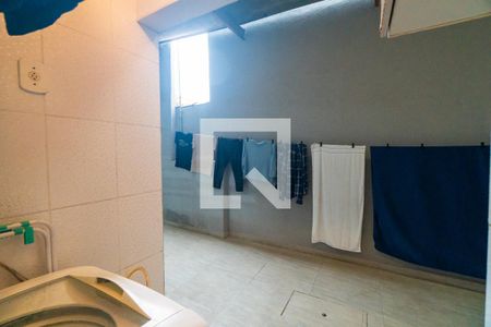 Casa à venda com 240m², 4 quartos e 3 vagasCasa 2 - Lavanderia