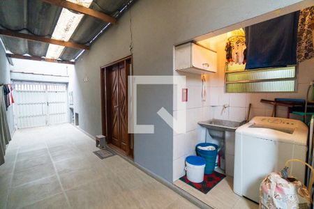 Casa à venda com 240m², 4 quartos e 3 vagasCasa 2 - Lavanderia