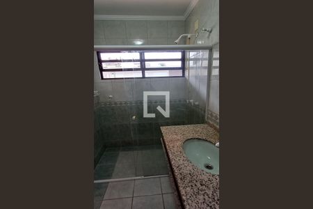 Casa para alugar com 456m², 3 quartos e 4 vagasBanheiro da Suíte 2