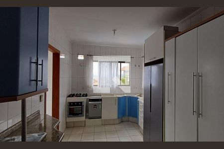 Casa para alugar com 456m², 3 quartos e 4 vagasCozinha