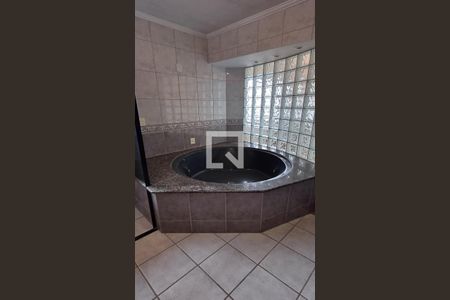 Casa para alugar com 456m², 3 quartos e 4 vagasBanheiro da Suíte1