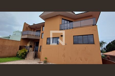 Casa para alugar com 456m², 3 quartos e 4 vagasFundos