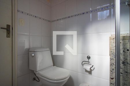 Casa para alugar com 309m², 4 quartos e 4 vagasBanheiro da Suíte 1