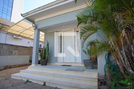 Casa para alugar com 309m², 4 quartos e 4 vagasFachada