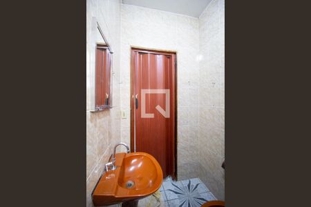Casa para alugar com 124m², 2 quartos e 2 vagas Casa para alugar com 124m², 2 quartos e 2 vagasBanheiro