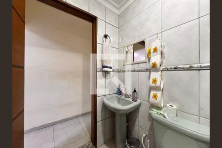 Casa à venda com 172m², 3 quartos e 2 vagas Casa à venda com 172m², 3 quartos e 2 vagasBanheiro 2