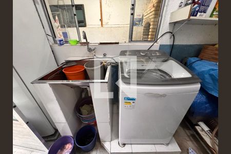 Casa à venda com 172m², 3 quartos e 2 vagas Casa à venda com 172m², 3 quartos e 2 vagasÁrea de Serviço