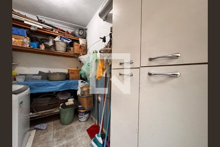 Casa à venda com 172m², 3 quartos e 2 vagas Casa à venda com 172m², 3 quartos e 2 vagasÁrea de Serviço