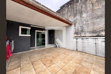 Casa à venda com 172m², 3 quartos e 2 vagas Casa à venda com 172m², 3 quartos e 2 vagasVaranda