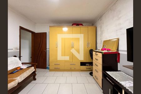 Casa à venda com 172m², 3 quartos e 2 vagas Casa à venda com 172m², 3 quartos e 2 vagasQuarto 2