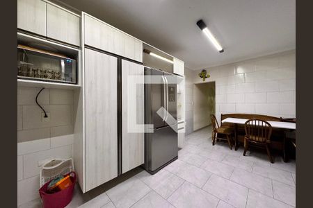 Casa à venda com 172m², 3 quartos e 2 vagas Casa à venda com 172m², 3 quartos e 2 vagasCozinha