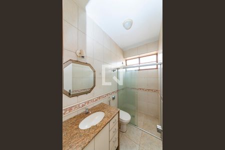 Apartamento à venda com 122m², 4 quartos e 1 vaga Apartamento à venda com 122m², 4 quartos e 1 vagaBanheiro