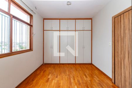 Apartamento à venda com 122m², 4 quartos e 1 vaga Apartamento à venda com 122m², 4 quartos e 1 vagaQuarto 1