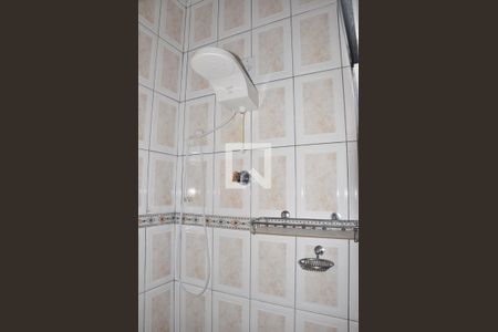 Casa à venda com 130m², 3 quartos e 2 vagasDetalhe - Banheiro