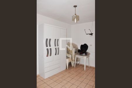 Casa à venda com 130m², 3 quartos e 2 vagasDetalhe - Quarto 02