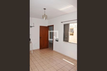 Casa à venda com 130m², 3 quartos e 2 vagasDetalhe - Quarto 02