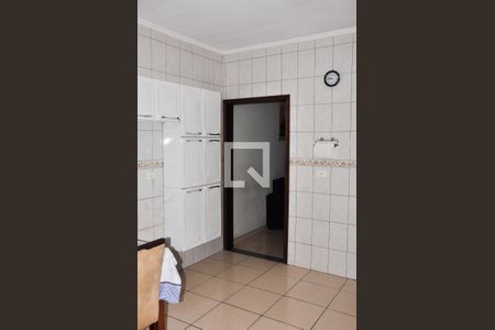 Casa à venda com 130m², 3 quartos e 2 vagasDetalhe - Cozinha