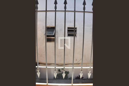 Casa à venda com 130m², 3 quartos e 2 vagasDetalhe - Vista do Quarto 02