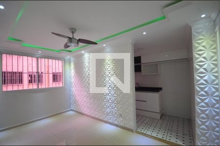 Sala de apartamento para alugar com 2 quartos, 47m² em Campo Grande, Rio de Janeiro