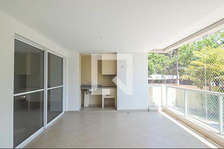 Apartamento à venda com 132m², 3 quartos e 2 vagas Apartamento à venda com 132m², 3 quartos e 2 vagasVaranda gourmet