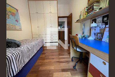 Casa à venda com 157m², 5 quartos e 2 vagas Casa à venda com 157m², 5 quartos e 2 vagasQuarto 3