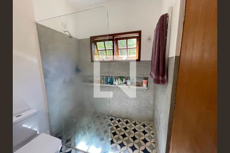 Casa à venda com 157m², 5 quartos e 2 vagas Casa à venda com 157m², 5 quartos e 2 vagasBanheiro da Suíte