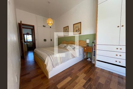 Suíte de casa à venda com 5 quartos, 157m² em Instituto de Previdencia, São Paulo