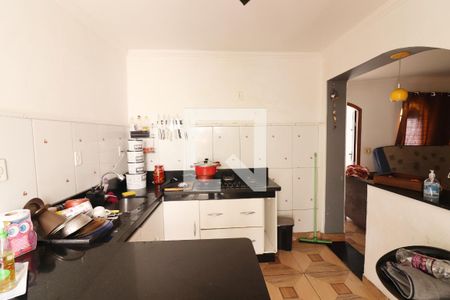 Casa à venda com 220m², 2 quartos e 2 vagasCozinha