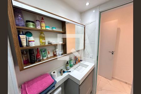 Banheiro da Suíte de apartamento à venda com 2 quartos, 57m² em Del Castilho, Rio de Janeiro