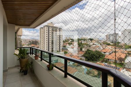Apartamento para alugar com 170m², 3 quartos e 2 vagasVaranda