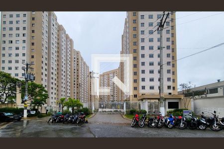 Apartamento à venda com 34m², 2 quartos e 1 vaga Apartamento à venda com 34m², 2 quartos e 1 vagaFachada