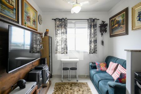 Apartamento à venda com 34m², 2 quartos e 1 vaga Apartamento à venda com 34m², 2 quartos e 1 vagaSala