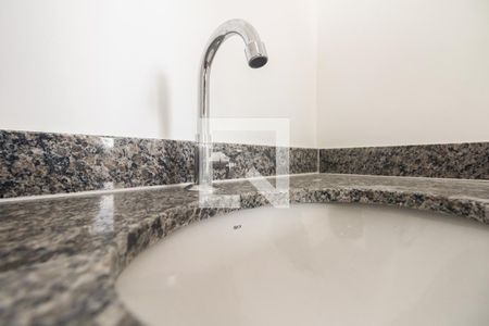 Apartamento para alugar com 38m², 2 quartos e sem vagaBanheiro