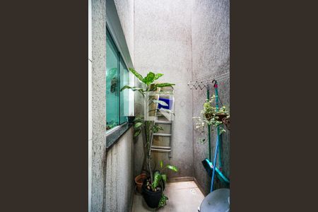 Casa à venda com 75m², 2 quartos e 2 vagasÁrea de serviço