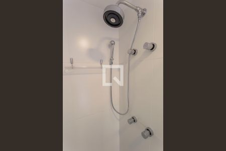 Banheiro de kitnet/studio para alugar com 2 quartos, 36m² em Moema, São Paulo