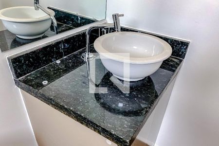 Apartamento para alugar com 28m², 1 quarto e sem vagaBanheiro da Suíte