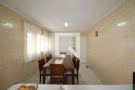 Casa à venda com 180m², 4 quartos e 3 vagasCozinha