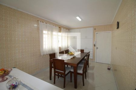 Casa à venda com 180m², 4 quartos e 3 vagasCozinha