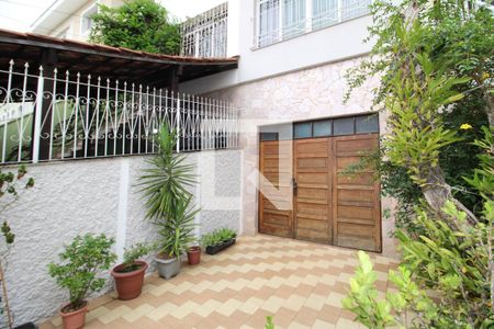 Casa à venda com 180m², 4 quartos e 3 vagasGaragem
